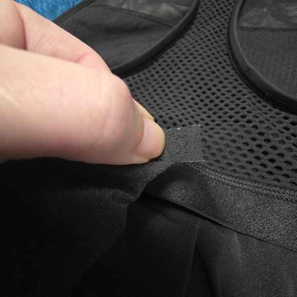 Lululemon Tank With Built In Sports Bra Size 6 - Picture 10 of 10